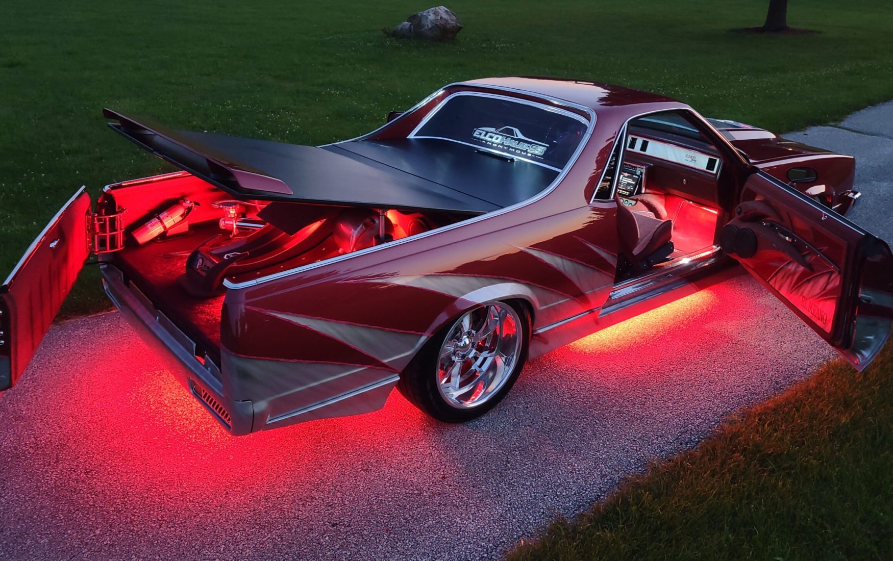 We Like the Night Lyfe!